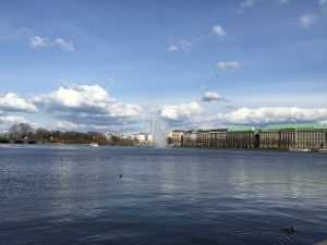 Binnenalster mit Blick auf die Alsterfontäne